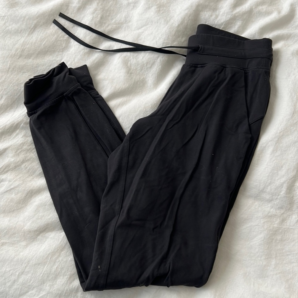 Lulu jogger leggings